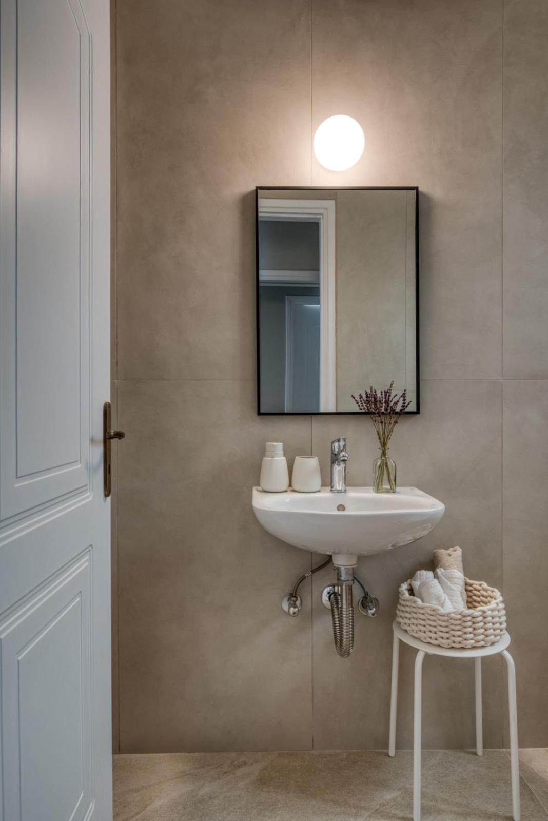 Living In Nafplio Avantgarde Apartment المظهر الخارجي الصورة